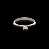 Anello solitario Miluna con castone a V in oro bianco e diamanti